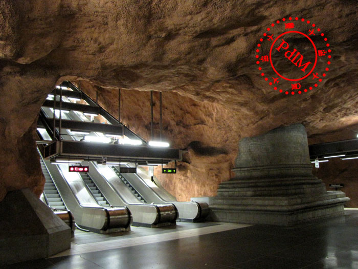 Być może najbardziej niesamowite metro na świecie jest w Sztokholmie